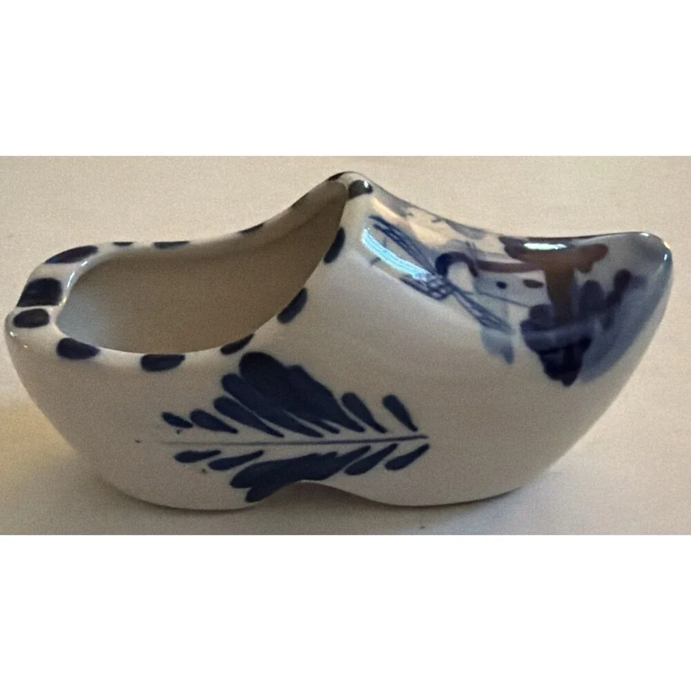 Vintage Hand Painted Delft Blue And White Ceramic Clog Ashtray 4” Long